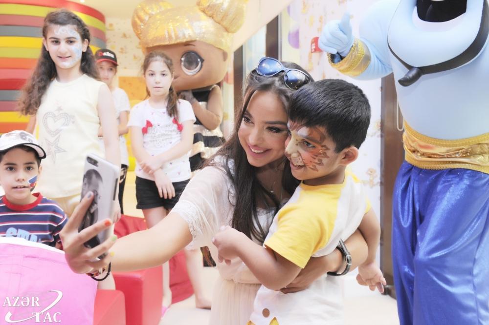 Leyla Aliyeva attends entertainment show organized by the Heydar Aliyev Foundation for children (PHOTO)