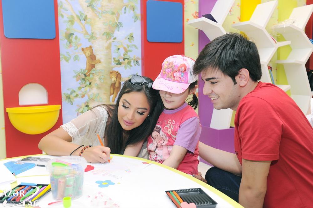 Leyla Aliyeva attends entertainment show organized by the Heydar Aliyev Foundation for children (PHOTO)
