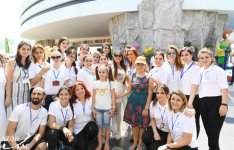 Leyla Aliyeva attends entertainment show organized by the Heydar Aliyev Foundation for children (PHOTO)