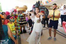 Leyla Aliyeva attends entertainment show organized by the Heydar Aliyev Foundation for children (PHOTO)