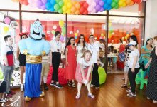 Leyla Aliyeva attends entertainment show organized by the Heydar Aliyev Foundation for children (PHOTO)