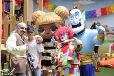 Leyla Aliyeva attends entertainment show organized by the Heydar Aliyev Foundation for children (PHOTO)