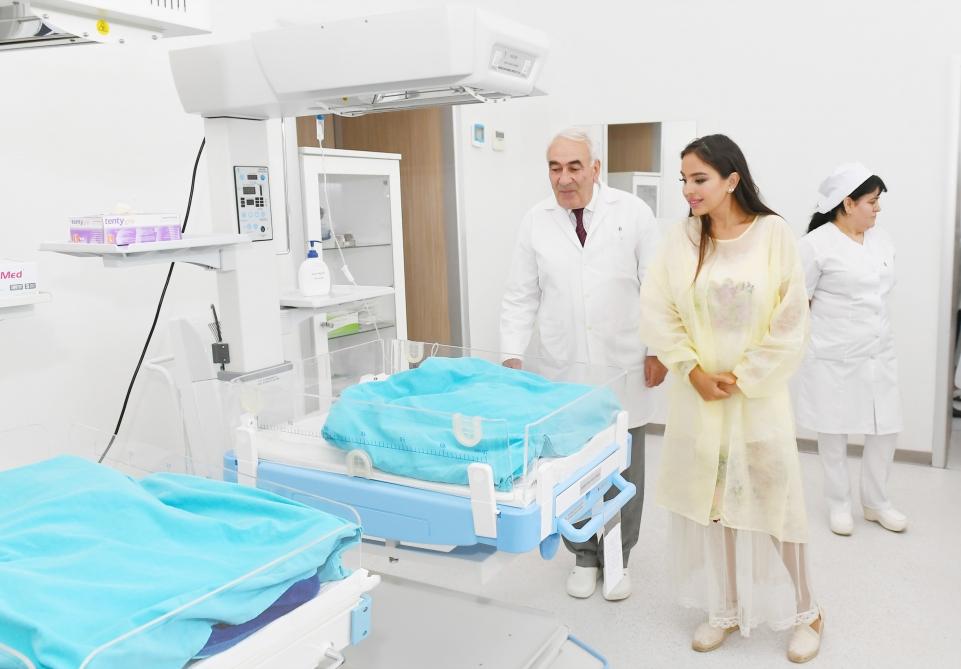 Heydar Aliyev Foundation VP Leyla Aliyeva visits Scientific-Research Institute of Pediatrics (PHOTO)
