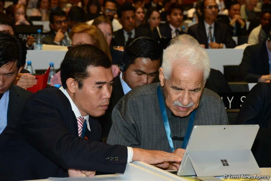 National property issues discussed at UNESCO session in Baku (PHOTO)
