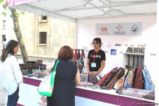В центре Баку созданы квартал гончарного дела, деревня ковроткачества, поселок медников (ФОТО)