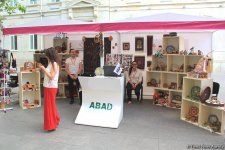 В центре Баку созданы квартал гончарного дела, деревня ковроткачества, поселок медников (ФОТО)