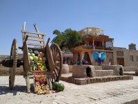 В древнем Хорезме: Узбекские красавицы, джоратские гутабы, лязги, тар, QR-код древности…. (ФОТО)