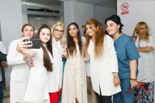 Вице-президент Фонда Гейдара Алиева Лейла Алиева встретилась с детьми, получающими лечение в ряде медицинских учреждений Баку (ФОТО)