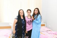 Вице-президент Фонда Гейдара Алиева Лейла Алиева встретилась с детьми, получающими лечение в ряде медицинских учреждений Баку (ФОТО)