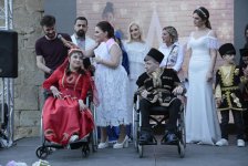 Волшебное дефиле в Баку, или Когда любовь не знает границ (ФОТО)