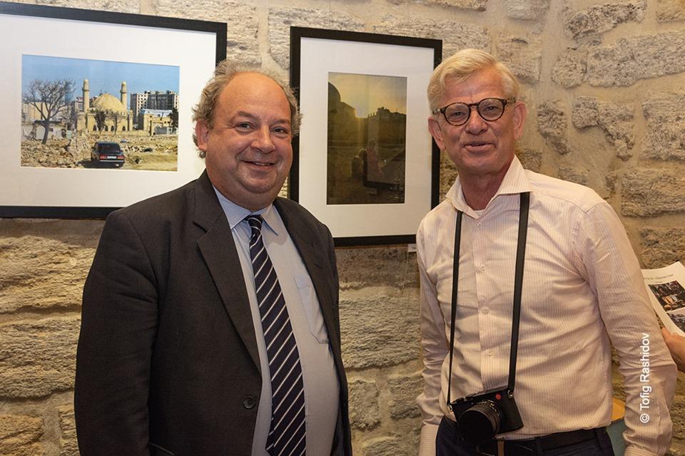 Представители дипломатических миссий фотографируют Баку - интересный проект (ФОТО)