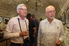 Представители дипломатических миссий фотографируют Баку - интересный проект (ФОТО)