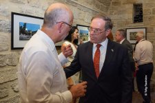Представители дипломатических миссий фотографируют Баку - интересный проект (ФОТО)