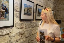 Представители дипломатических миссий фотографируют Баку - интересный проект (ФОТО)
