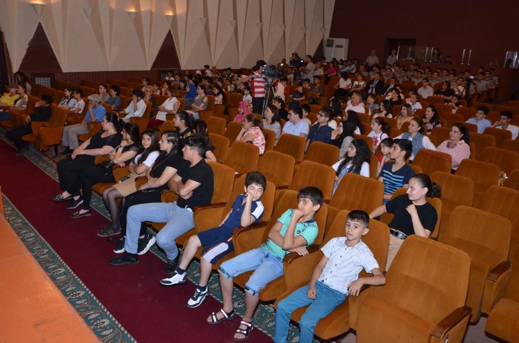 Азербайджанские актеры попали в сети мафии, или Без вины виноватые (ФОТО)