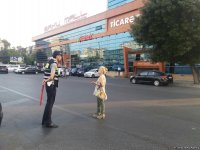 Дорожная полиция Ясамальского района продолжает мероприятия по обеспечению безопасности дорожного движения (ФОТО)