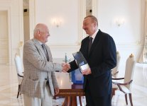 Президент Ильхам Алиев принял президента Европейских олимпийских комитетов (ФОТО)