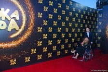 Красная дорожка фестиваля "ЖАРА 2019" в Баку: Звезды "нулевых" лет, или Вперед в прошлое (ФОТО, ВИДЕО)
