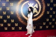 Красная дорожка фестиваля "ЖАРА 2019" в Баку: Звезды "нулевых" лет, или Вперед в прошлое (ФОТО, ВИДЕО)