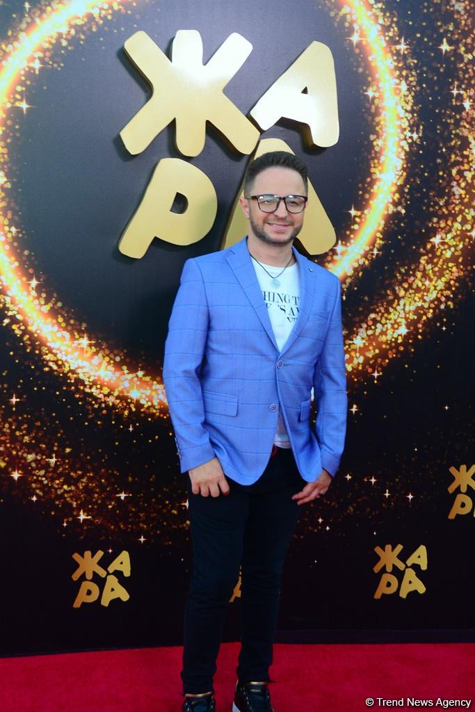 Красная дорожка фестиваля "ЖАРА 2019" в Баку: Звезды "нулевых" лет, или Вперед в прошлое (ФОТО, ВИДЕО)