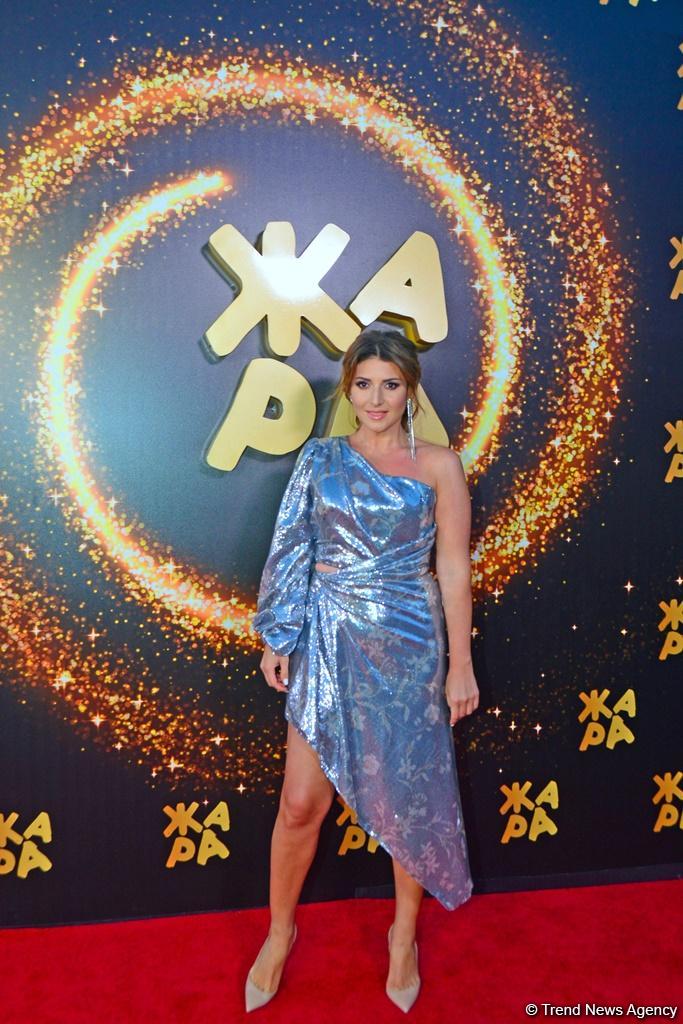Красная дорожка фестиваля "ЖАРА 2019" в Баку: Звезды "нулевых" лет, или Вперед в прошлое (ФОТО, ВИДЕО)