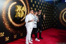 Поколение Z на красной дорожке фестиваля "ЖАРА 2019" – кумиры современной молодежи (ФОТО/ВИДЕО)