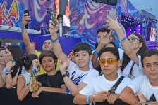 Поколение Z на красной дорожке фестиваля "ЖАРА 2019" – кумиры современной молодежи (ФОТО/ВИДЕО)