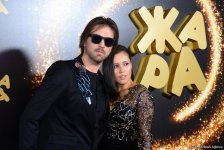 Поколение Z на красной дорожке фестиваля "ЖАРА 2019" – кумиры современной молодежи (ФОТО/ВИДЕО)