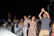 Каспий чуть не вышел из берегов…Танцуют все на фестивале "ЖАРА 2019" в Баку! (ФОТО)