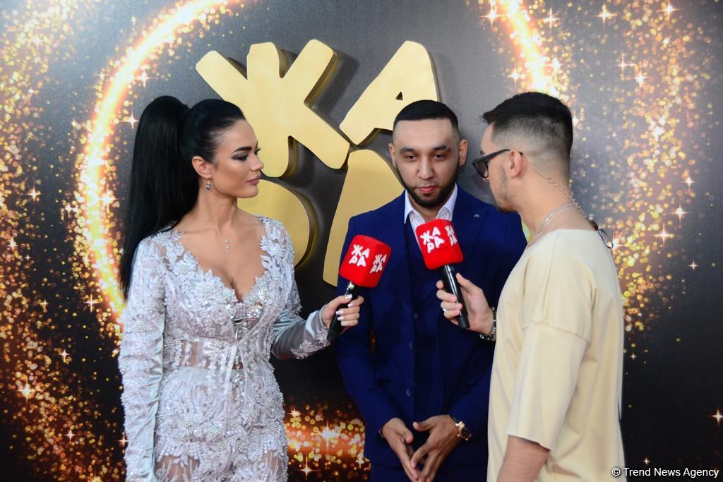 Поколение Z на красной дорожке фестиваля "ЖАРА 2019" – кумиры современной молодежи (ФОТО/ВИДЕО)