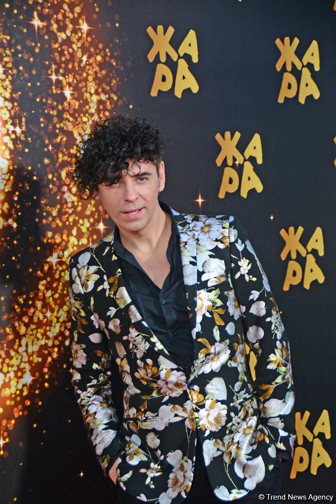 Поколение Z на красной дорожке фестиваля "ЖАРА 2019" – кумиры современной молодежи (ФОТО/ВИДЕО)