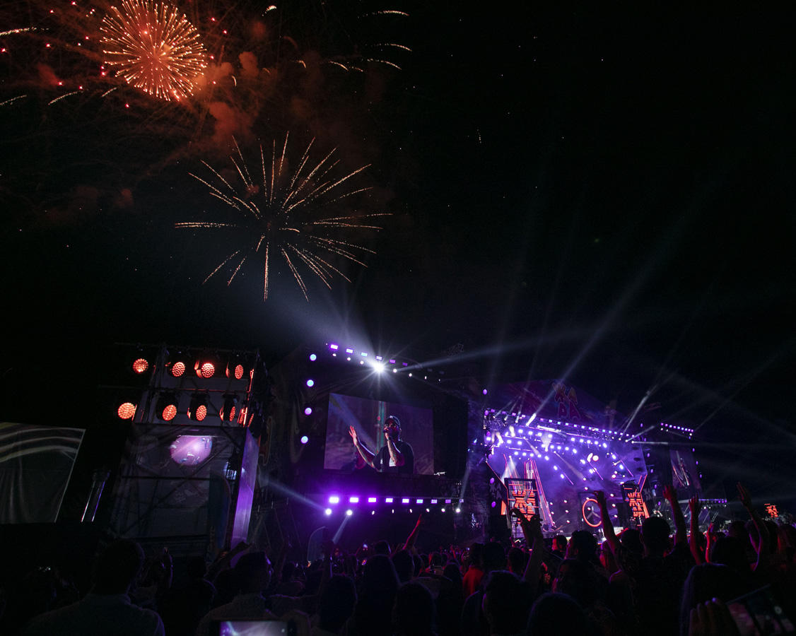 Грандиозное закрытие фестиваля "ЖАРА 2019" – полный драйв и фейерверк эмоций (ФОТО)