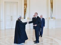Президент Ильхам Алиев принял верительные грамоты новых послов Омана и Лаоса (ФОТО)