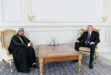 Президент Ильхам Алиев принял верительные грамоты новых послов Омана и Лаоса (ФОТО)