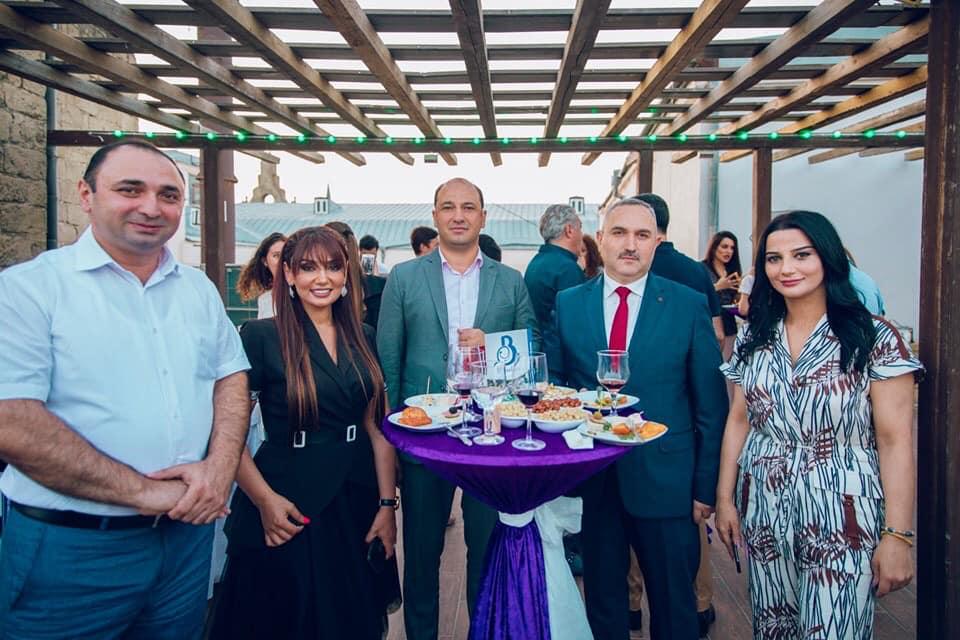 Успешный бизнес и искусство - Networking Cocktail в Баку (ФОТО)