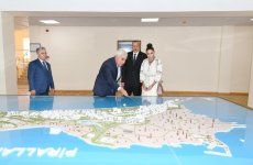 Президент Ильхам Алиев и Первая леди Мехрибан Алиева приняли участие в открытии нового здания Исполнительной власти Пираллахинского района (ФОТО) (версия 2)
