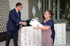 Завершилась раздача Фондом Гейдара Алиева малоимущим семьям праздничных паев по случаю праздника Гурбан (ФОТО)