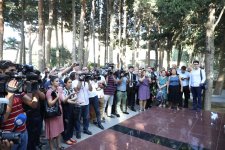 Вице-президент Фонда Гейдара Алиева Лейла Алиева приняла участие в мероприятии, посвященном памяти народного артиста СССР и Азербайджана Муслима Магомаева (ФОТО)