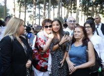 Вице-президент Фонда Гейдара Алиева Лейла Алиева приняла участие в мероприятии, посвященном памяти народного артиста СССР и Азербайджана Муслима Магомаева (ФОТО)