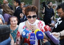 Вице-президент Фонда Гейдара Алиева Лейла Алиева приняла участие в мероприятии, посвященном памяти народного артиста СССР и Азербайджана Муслима Магомаева (ФОТО)