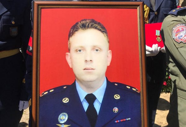 Farewell ceremony for pilot of Azerbaijani crashed MiG-29 aircraft underway (PHOTO)