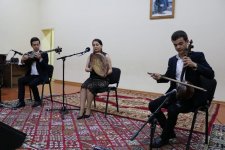Жители поселка Бузовна отправились в музыкальное путешествие  (ФОТО)