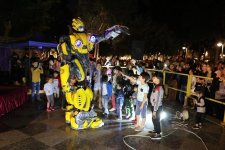 Арабские танцы для гостей Баку (ФОТО)