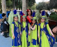Арабские танцы для гостей Баку (ФОТО)