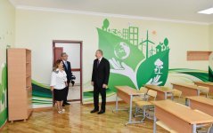 Президент Ильхам Алиев ознакомился с состоянием школы номер 101 в Сураханском районе Баку после капремонта и реконструкции  (ФОТО)