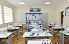 Президент Ильхам Алиев ознакомился с состоянием школы номер 101 в Сураханском районе Баку после капремонта и реконструкции  (ФОТО)
