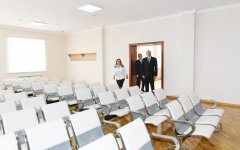 Президент Ильхам Алиев ознакомился с состоянием школы номер 101 в Сураханском районе Баку после капремонта и реконструкции  (ФОТО)