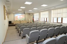 Первый вице-президент Мехрибан Алиева ознакомилась с условиями в школе № 113 в поселке Кюрдаханы, созданными после реконструкции (ФОТО)
