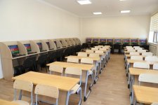 Первый вице-президент Мехрибан Алиева ознакомилась с условиями в школе № 113 в поселке Кюрдаханы, созданными после реконструкции (ФОТО)