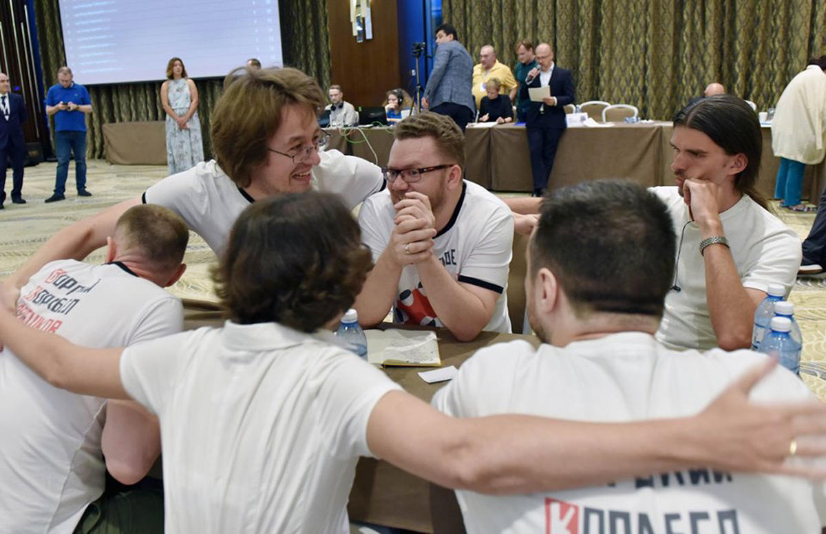 Итоги рекордного Чемпионата мира по игре "Что? Где? Когда?" в Баку (ФОТО)